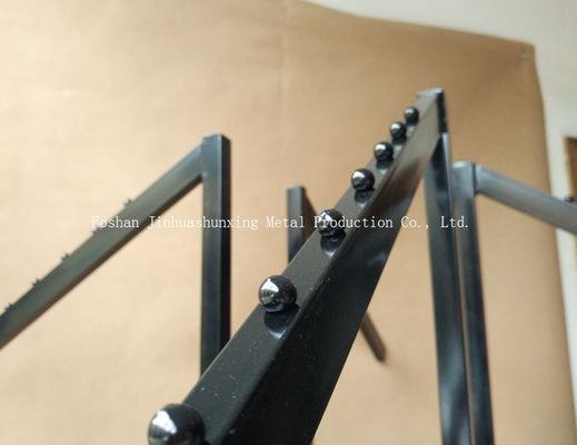 Özel Logo Genişliği 600mm Yükseklik 1720mm Kıyafet Düzenleyici Rafı