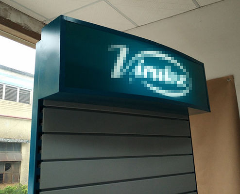 Özel Logo ile Genişlik 1000mm Derinlik 550mm Pegboard Ekran Rafı