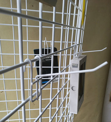 Tekerler ile Üç Taraflı L650mm H1828mm Spor Ekipmanları Depolama Rafı