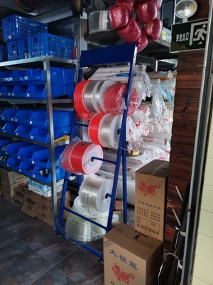50kg / Katmanlı Perakende Teşhir Rafları Çelik 4 Katlı Kablo Bobini Vitrin
